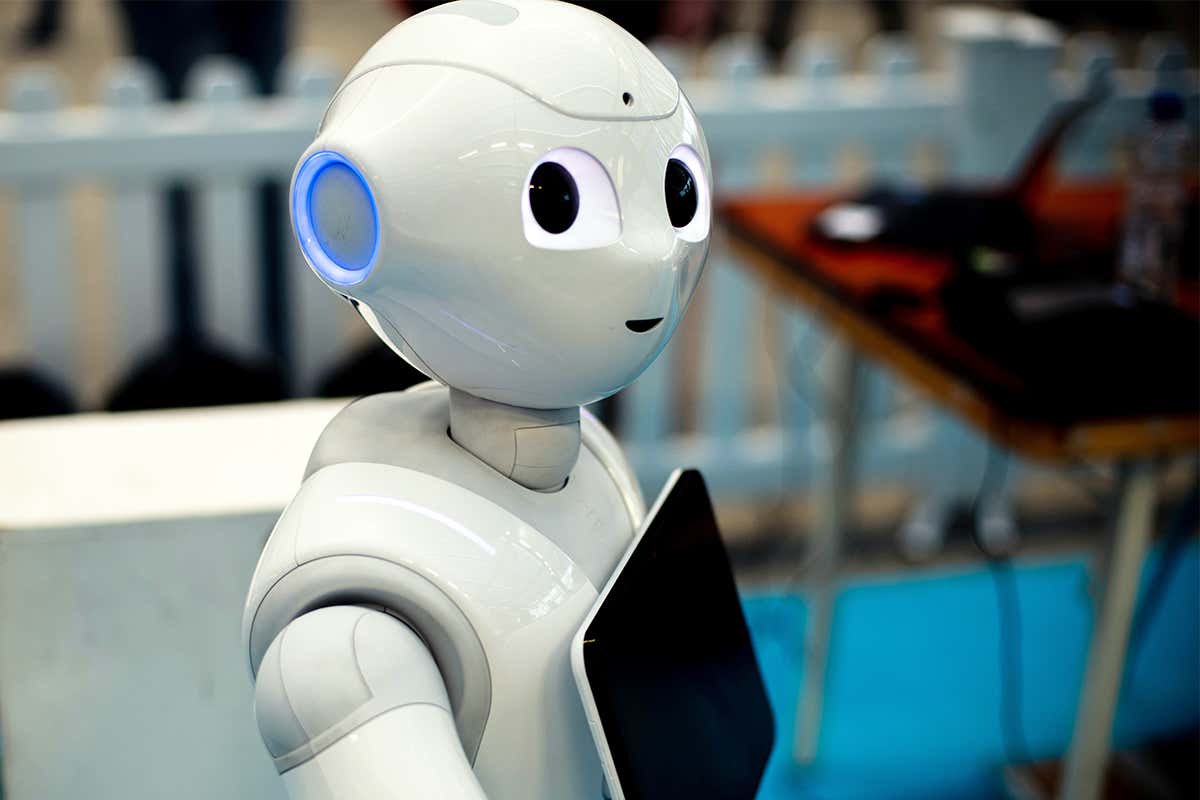 Những con robot làm đã việc thay cho con người